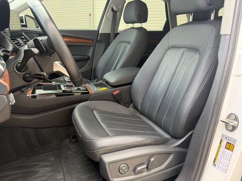 Used 2021 Audi Q5 2.0T Premium AWD/4WD image 13