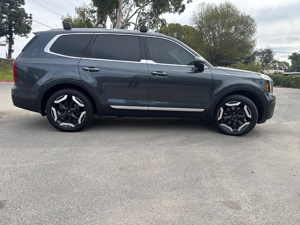 Certified 2024 Kia Telluride S w/ S Sunroof Package FWD image 6