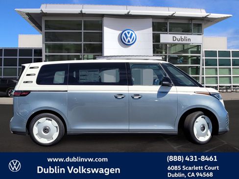 New 2025 Volkswagen ID. Buzz 1st Edition image 3