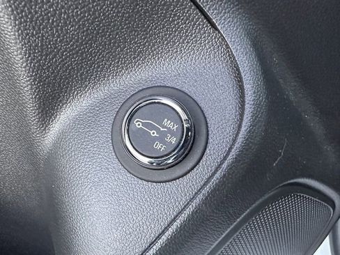 Certified 2022 Buick Encore GX Select image 22