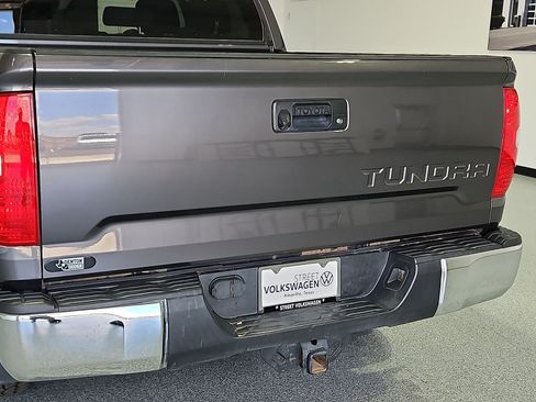 Used 2018 Toyota Tundra SR5 w/ SR5 Upgrade Package RWD image 12