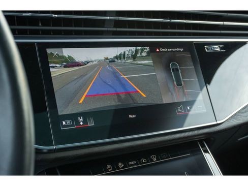 Used 2021 Audi Q8 Prestige image 22