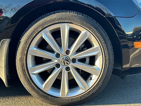 Used 2013 Volkswagen Golf TDI image 7