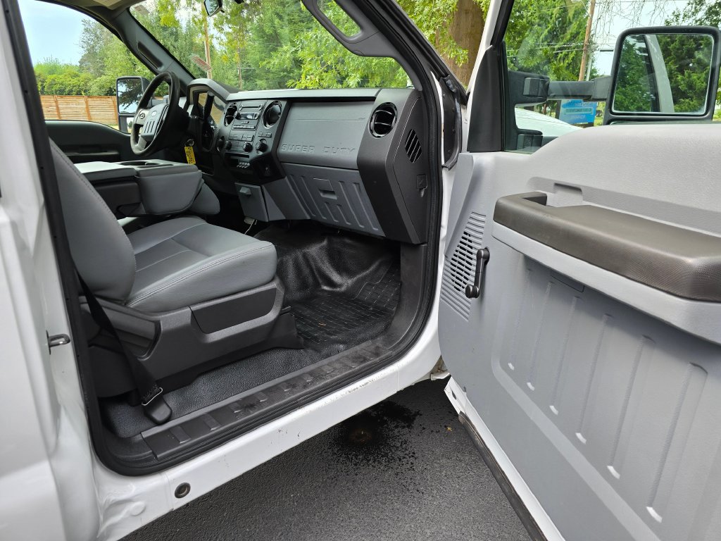 Used 2012 Ford F350 XL w/ Trailer Tow Pkg AWD/4WD image 12