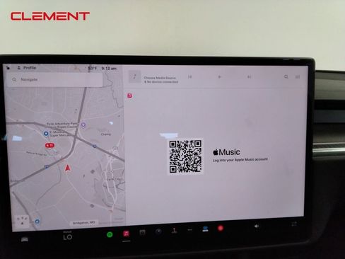 Used 2021 Tesla Model S Plaid image 14