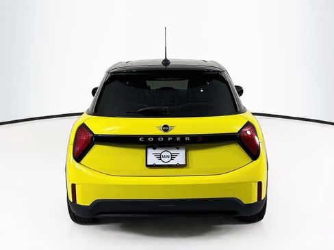 Used 2025 MINI Cooper S FWD image 6