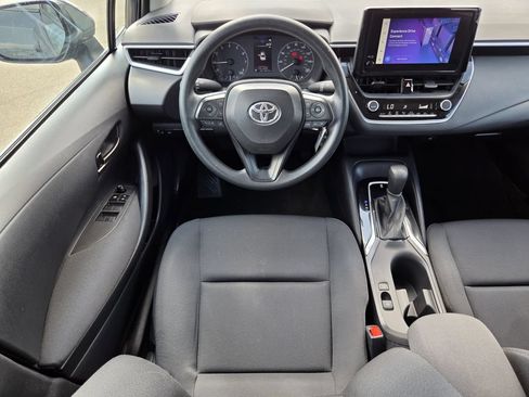 Used 2025 Toyota Corolla LE FWD image 14