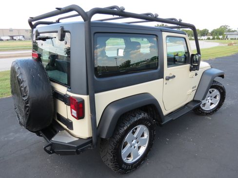 Used 2011 Jeep Wrangler Sport image 6