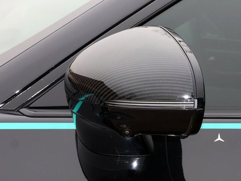 Used 2025 Mercedes-Benz AMG GT 63 image 81