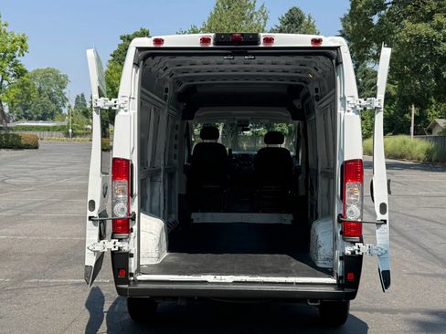 Used 2021 RAM ProMaster 2500 FWD image 8