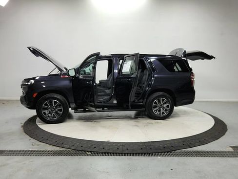 Used 2024 Chevrolet Tahoe Z71 w/ Luxury Package AWD/4WD image 13