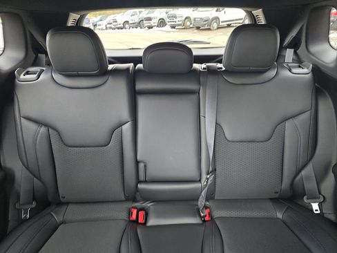 New 2026 Jeep Compass Latitude AWD/4WD image 24