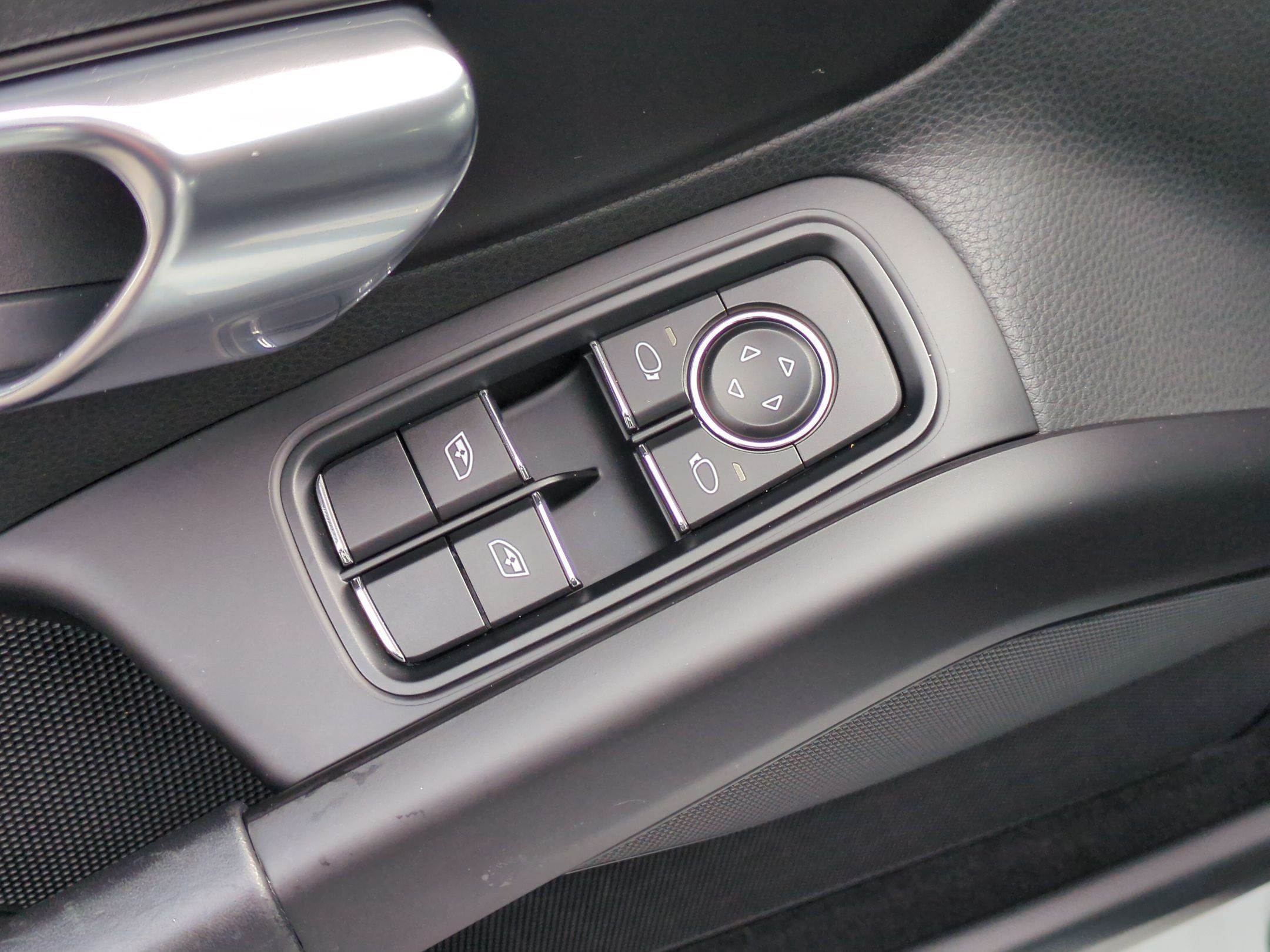 Used 2018 Porsche 718 Cayman RWD image 13