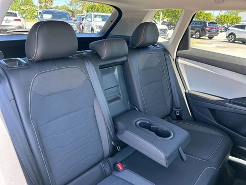 Used 2025 Volkswagen Taos SE image 44