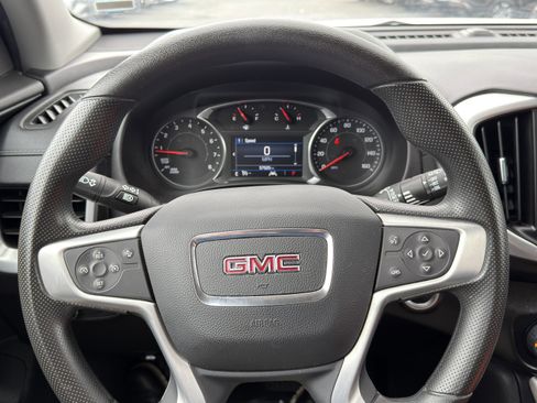 Used 2024 GMC Terrain SLE FWD image 28