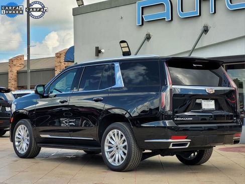 Used 2022 Cadillac Escalade Luxury w/ LPO, Illumination Package image 27