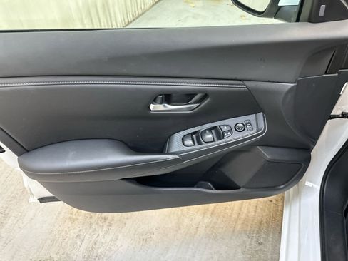 Certified 2022 Nissan Sentra S image 26