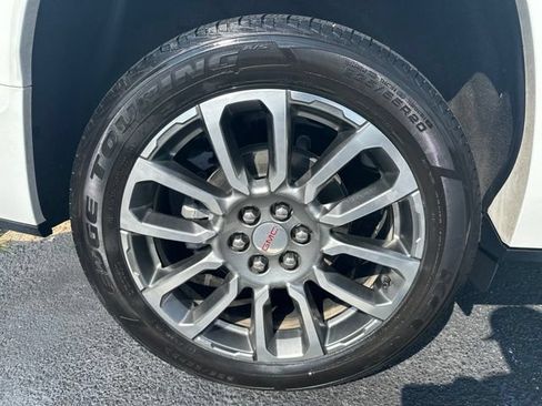 Used 2023 GMC Acadia Denali AWD/4WD image 43