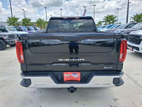 Used 2025 GMC Sierra 1500 SLT AWD/4WD image 6