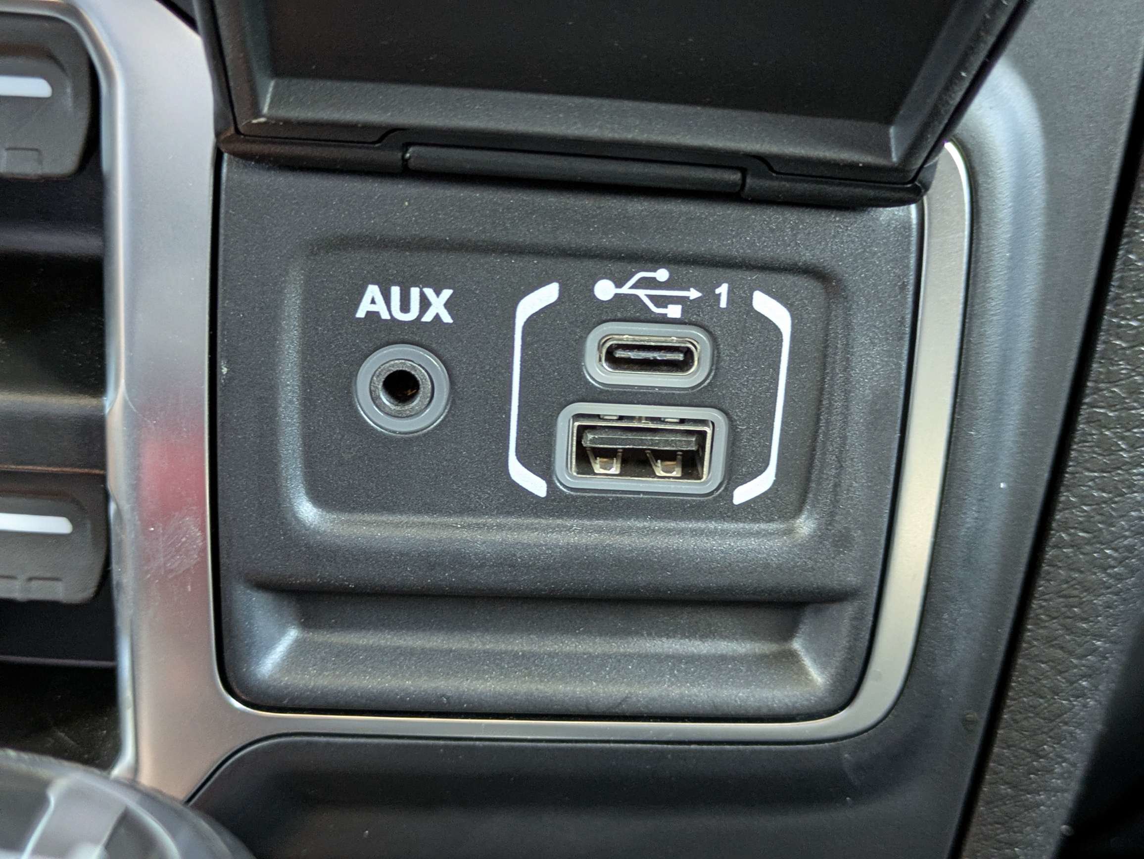 Used 2024 Jeep Wrangler Unlimited Sport AWD/4WD image 39
