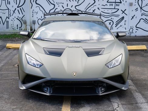Used 2022 Lamborghini Huracan STO image 6