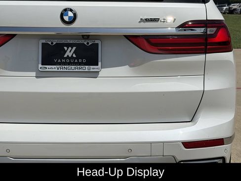Used 2022 BMW X7 xDrive40i w/ Premium Package AWD/4WD image 9