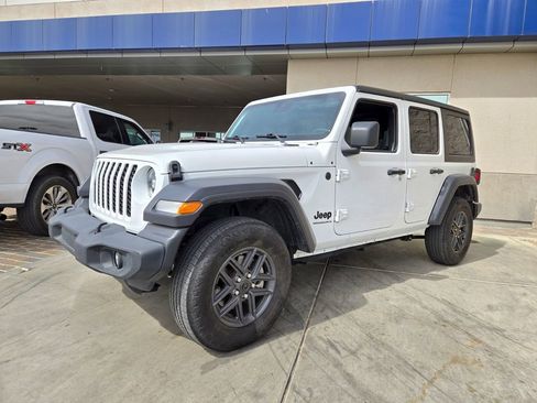 Used 2024 Jeep Wrangler Sport S image 2