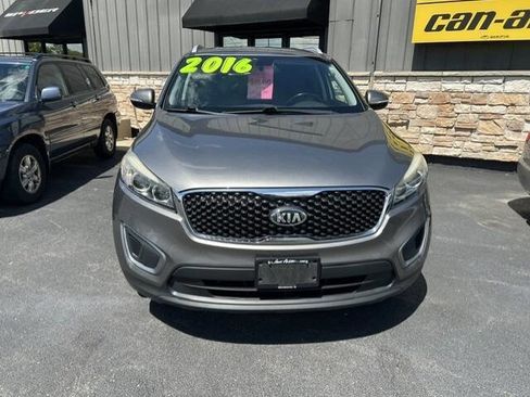 Used 2016 Kia Sorento LX w/ LX Convenience Package FWD image 17