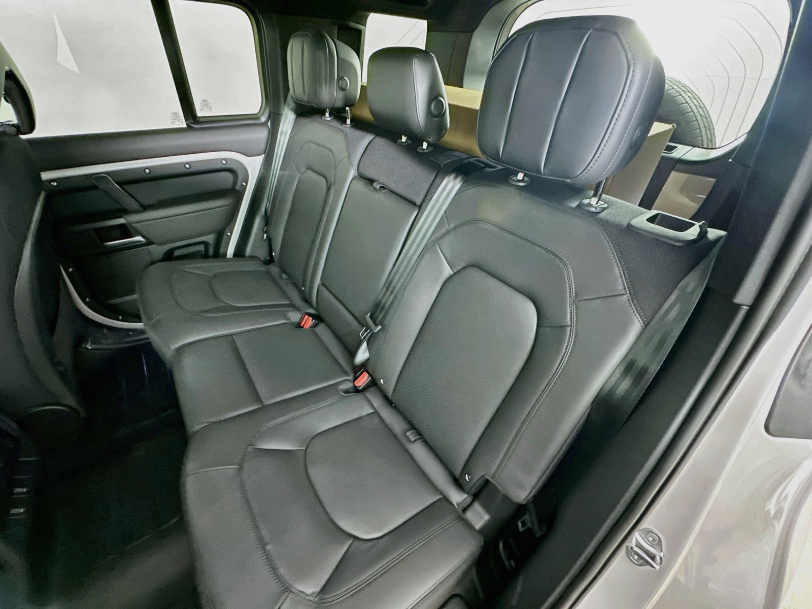 New 2026 Land Rover Defender 110 X AWD/4WD image 36