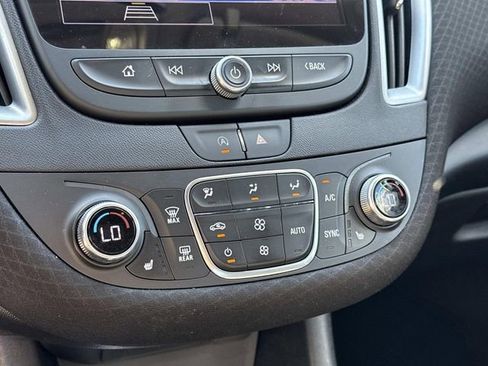 Used 2024 Chevrolet Malibu LT FWD image 23