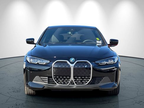 Used 2024 BMW i4 eDrive35 w/ Premium Package image 9