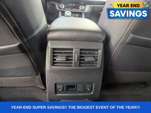 Used 2023 Mitsubishi Outlander SEL image 18