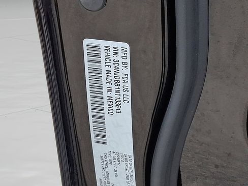 Certified 2022 Jeep Compass Latitude w/ Convenience Group image 26