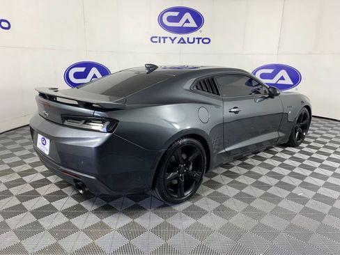 Used 2017 Chevrolet Camaro SS RWD image 3