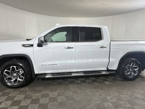 Used 2026 GMC Sierra 1500 SLT w/ SLT Premium Plus Package AWD/4WD image 5
