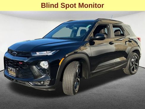 Used 2023 Chevrolet TrailBlazer RS w/ Sun and Liftgate Package image 5