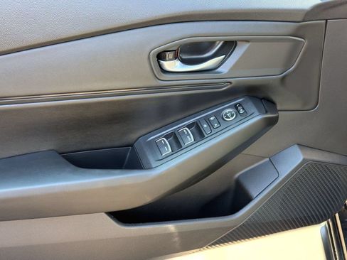 Used 2025 Honda Accord SE image 14