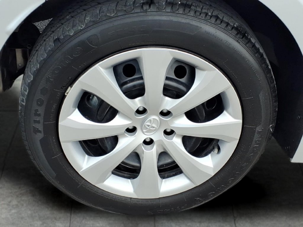 Used 2024 Toyota Corolla LE FWD image 9
