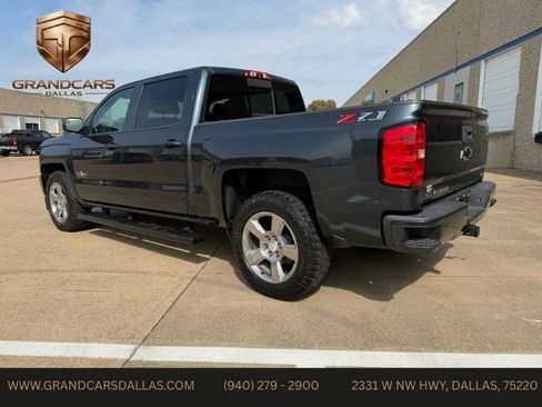 Used 2018 Chevrolet Silverado 1500 LT w/ Texas Edition image 4