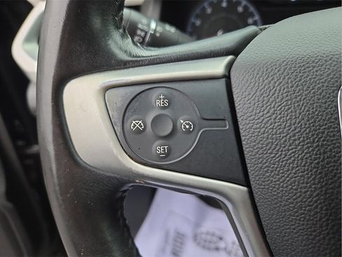 Used 2017 GMC Acadia SLE image 17