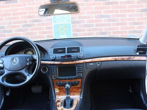 Used 2008 Mercedes-Benz E 350 Sedan image 13