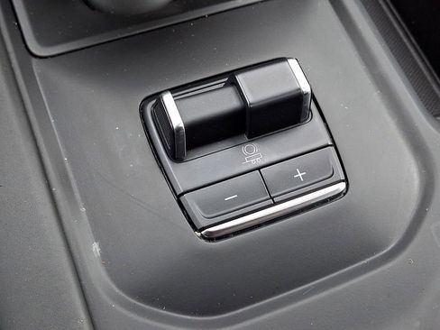 Used 2023 GMC Sierra 1500 Denali Ultimate image 27