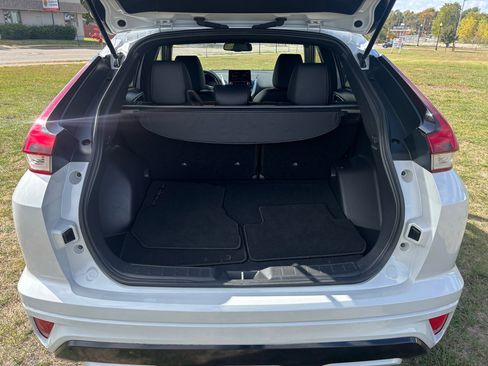 Used 2023 Mitsubishi Eclipse Cross SEL image 14