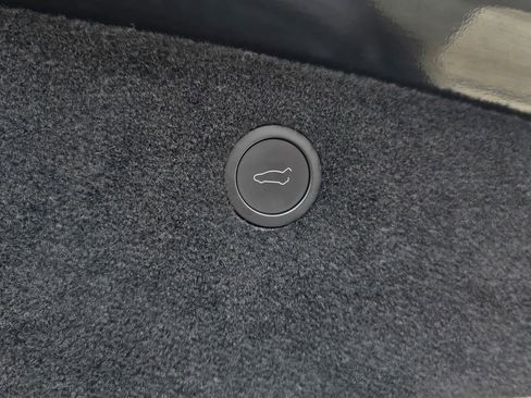 Used 2023 Tesla Model X AWD/4WD image 36