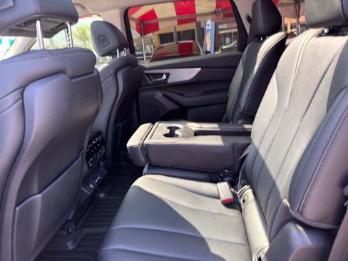 Used 2022 Acura MDX FWD image 22
