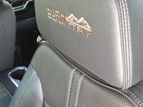Certified 2024 Chevrolet Silverado 2500 High Country w/ High Country Premium Package AWD/4WD image 16
