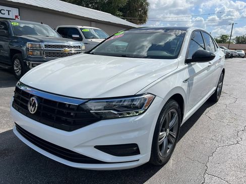 Used 2019 Volkswagen Jetta R-Line FWD image 2