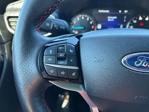 Used 2023 Ford Explorer ST-Line image 18