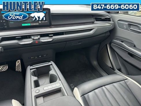 Used 2024 Kia EV9 GT-Line image 23