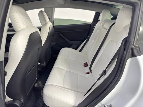 Used 2021 Tesla Model 3 Performance image 41